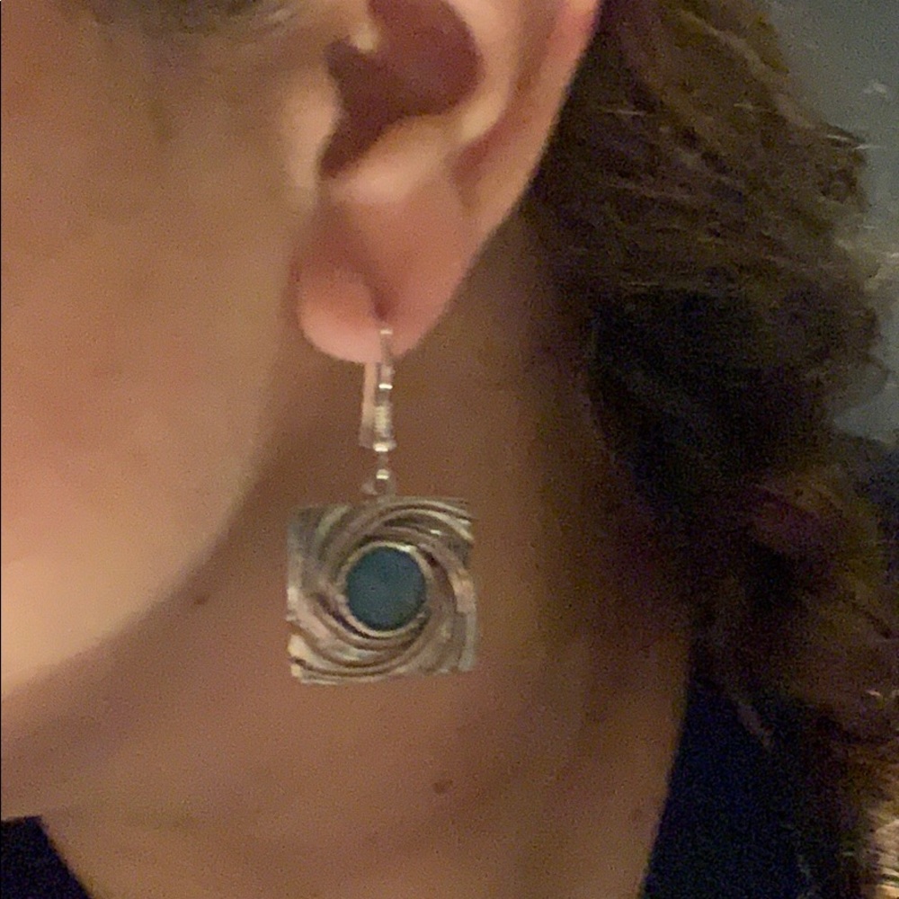 Sterling silver earring - Picture 3 of 3